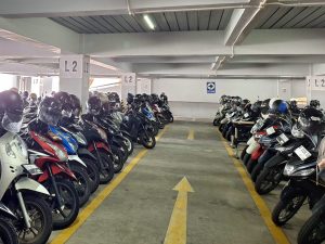 Parkiran gedung terpadu FP/Nadira/Badhar